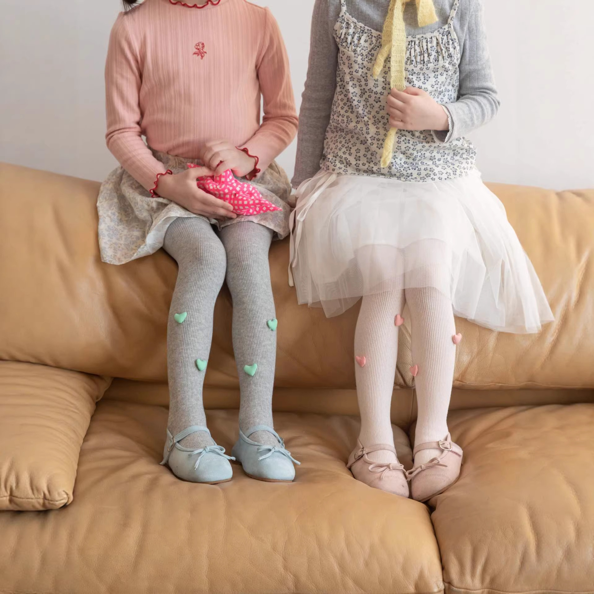 女童连裤袜春秋季精梳棉女宝宝连脚裤韩系洋气爱心公仔儿童打底裤