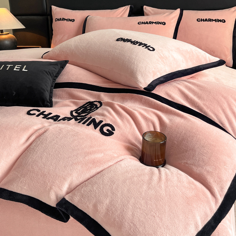 Invierno infantil leche de cama de lana de cuatro piezas, ropa de cama de lana gruesa, sábanas de lana de coral, tres piezas