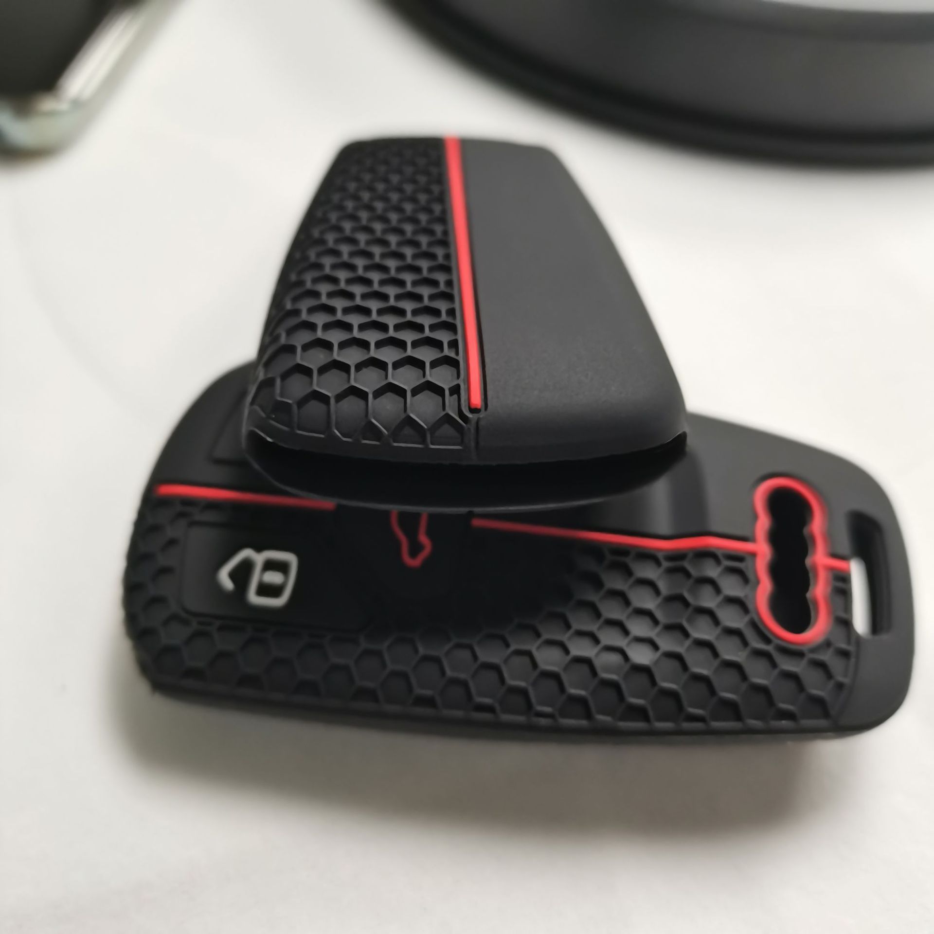 Suitable for Audi 22 silicone key set honeycomb pattern Audi Q7 a5TTRS4 RS5 silicone key set