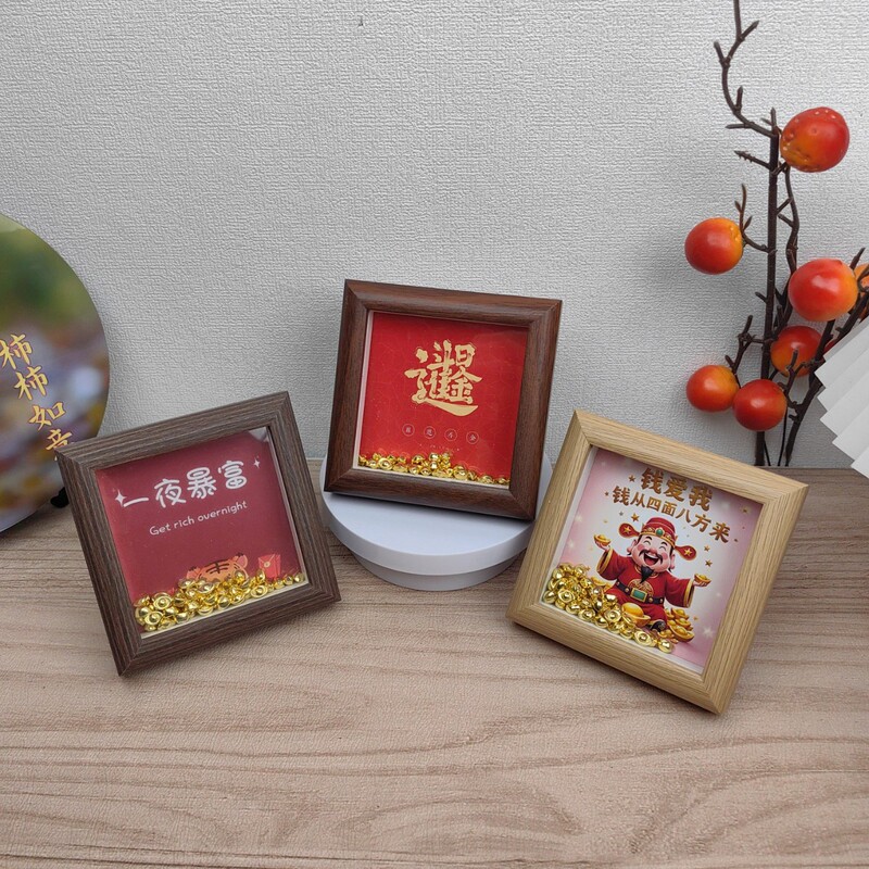 Manufacturer Wholesale Mini Square 4inch Wooden Hollow Photo Frame with Real Glass Surface, Three-Dimensional Picture Frame Ornament