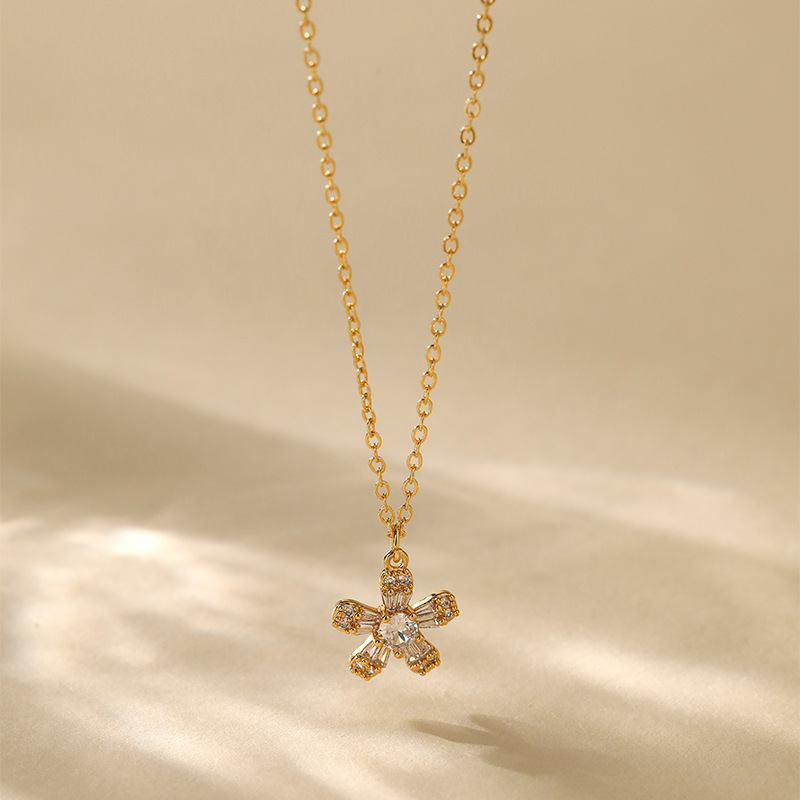8g Weight 18K Gold Plated Plating Material Copper Pendant Material Zircon Inlay Material Pendant Necklace Classification Copper Chain Material cable chain Chain Type 1 Piece Quantity Daily Occasion Copper Material Heart Shape, Flower, Bow Knot Pattern Women's Gender Inlay Design Sweet Style Copper 18K Gold Plated Inlay Heart Shape Flower Bow Knot Zircon Pendant Necklace 24
