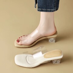小柄な人でも疲れにくい、夏に履ける女性用サンダル、クリスタルシューズ、太めヒール、ミディアムヒール、透明フレンチイブニングスタイルサンダル