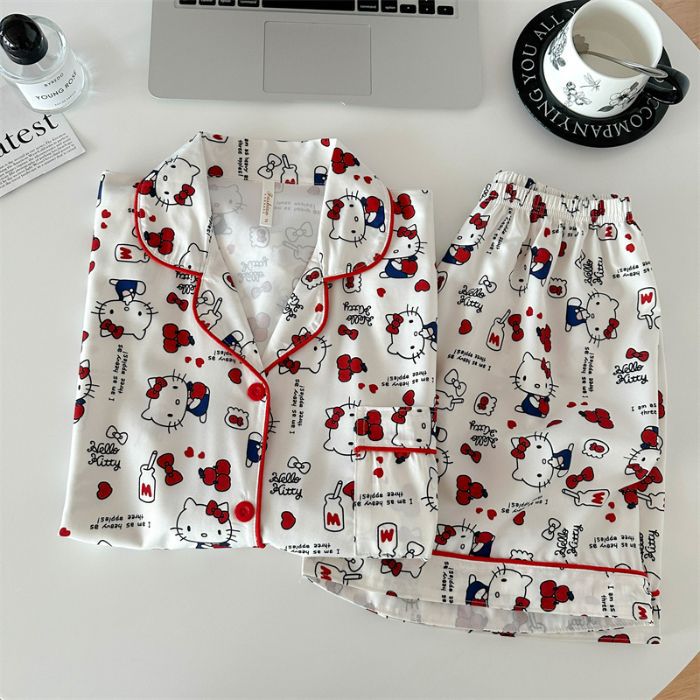 Venta al por mayor transfronteriza lindo hellokitty pijamas de satén elástico de cuatro lados pantalones cortos de manga corta de verano para mujer ropa fina para el hogar de dibujos animados