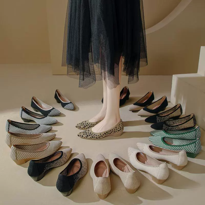 Мягкая подошва кроссовки принцессы 2024 новый трикотажный плетеный маленький ароматный ветер остроконечный наклон каблуков летающий