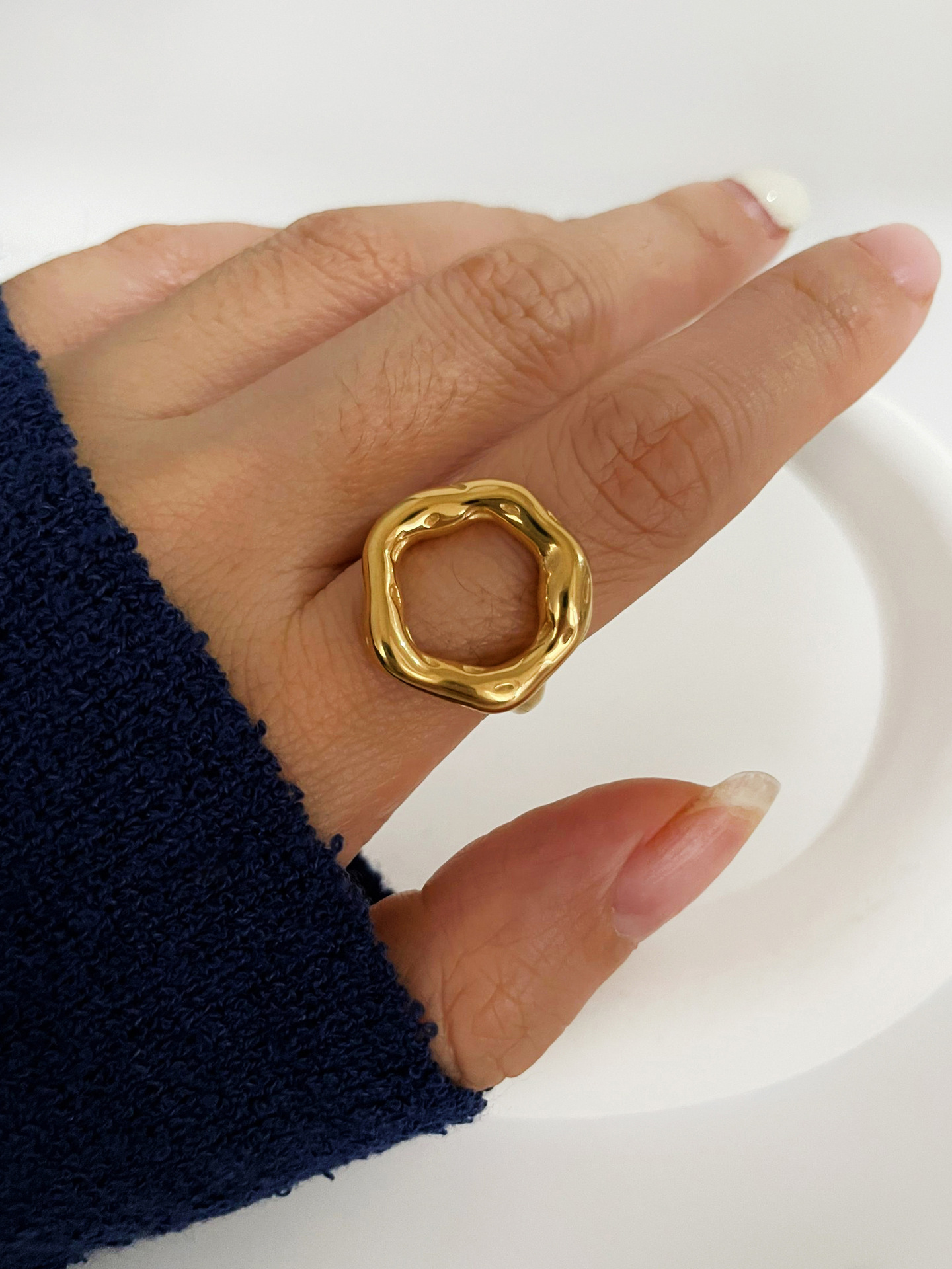 Solid Color 316L Stainless Steel  Simple Style Waterproof Non Tarnish Surgical Steel Rings Earrings display picture 5
