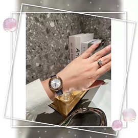 2025新款贝母转动表盘时尚潮流简约百搭复古圆形镶钻女士防水手表