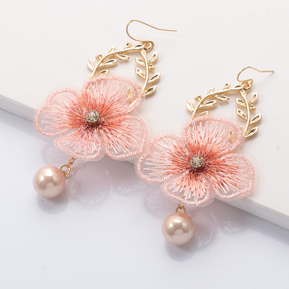 Bohemian Flower Mesh Petal Earrings Wholesale display picture 10