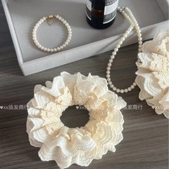 オリジナルの韓系多層重工レースの手作版ネットの赤い団子の紐にはレトロな髪紐が似合います。