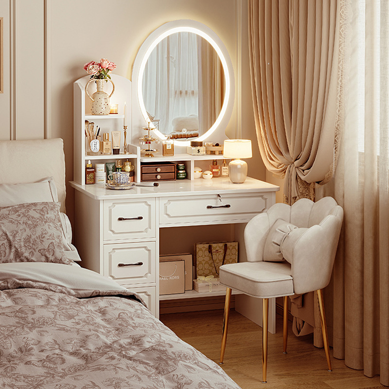 Comodador moderno dormitorio simple dormitorio principal mesa de maquillaje 2025 nuevo estilo francés mesa de maquillaje espejo gabinete pequeño tipo de casa