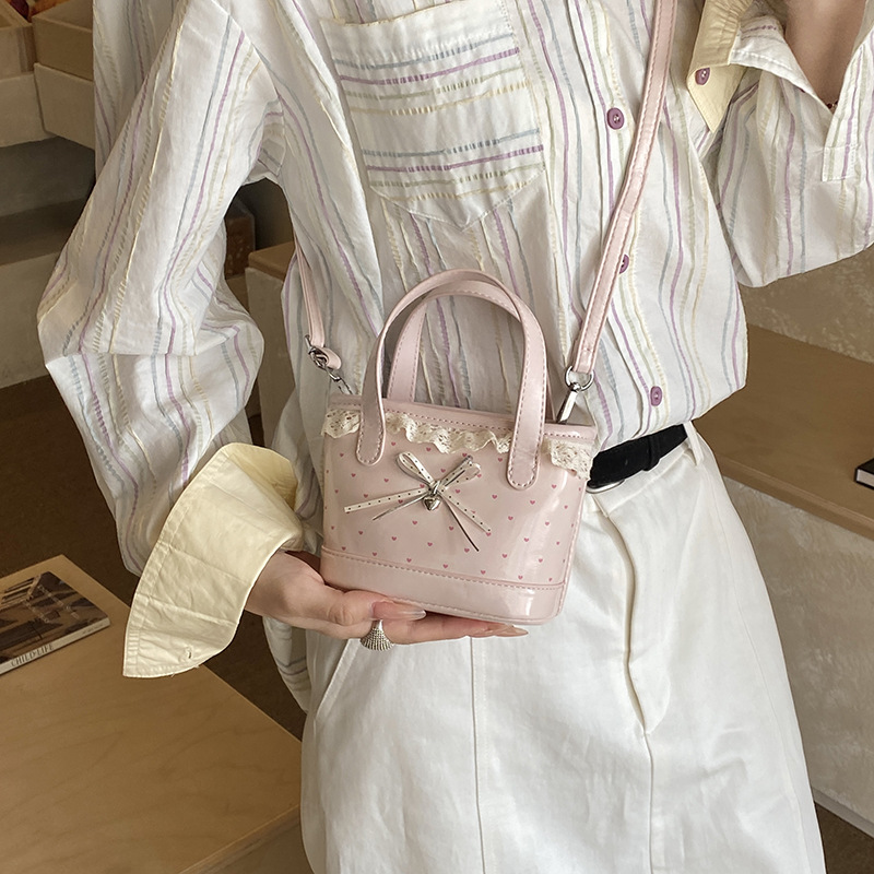 Bow Love Wave Points Bag