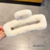 Бежевый