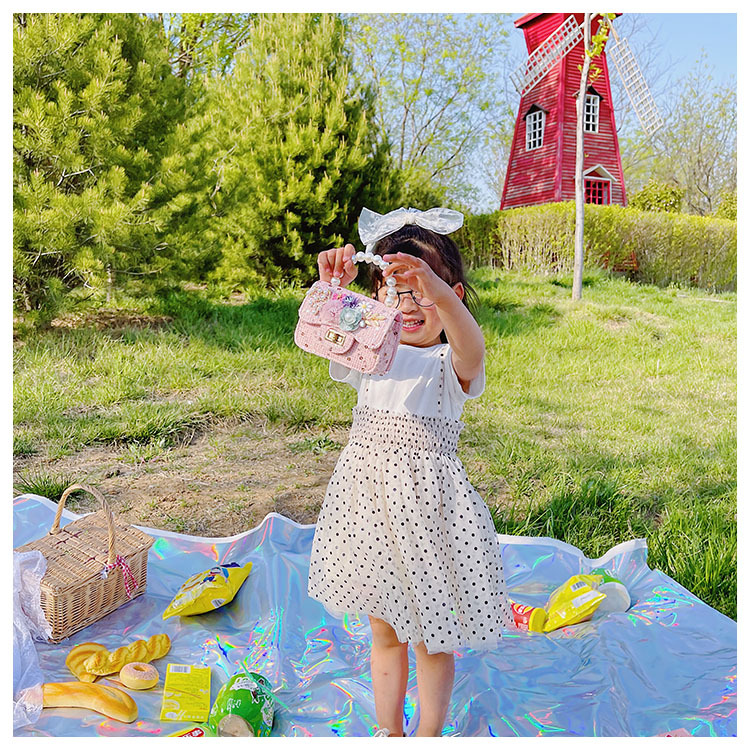 Girl'S Cloth Flower Bow Knot Cute Sequins Pearls Square Lock Clasp Crossbody Bag display picture 23