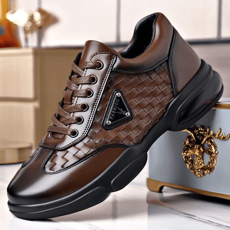 Zapatos casuales para estudiantes de primavera nuevos zapatos de moda de hombre de tejido de suela suave transpirable correa de cabeza redonda deportiva ocio