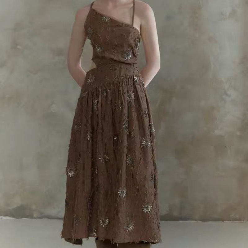In Production: Wilderness Letter Tassel Silver Sequin Embroidered Backless Resort-Style Dress 2026 Spring/Summer New Collection In Production: Wilderness Letter Tassel Silver Sequin Embroidered Backless Resort-Style Dress 2026 Spring/Summer New Collection