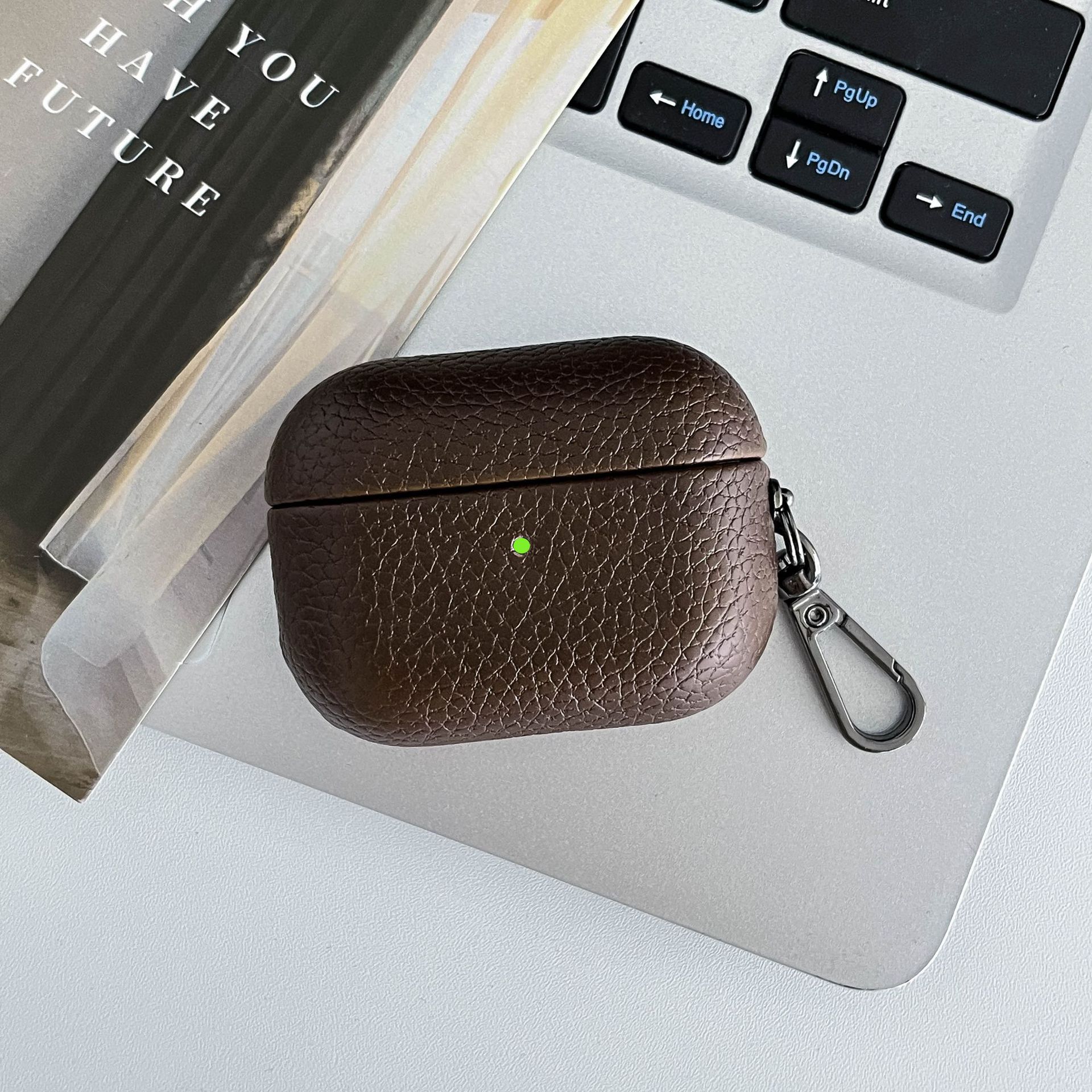 35g Weight iPhone Applicable Brands Bluetooth earbuds case Classification tpu Material Solid Color Pattern Vintage Style, Simple Style Style Injection Molding Craft Tpu Solid Color Injection Molding Vintage Style Simple Style Bluetooth Earbuds Case Phone Accessories 24