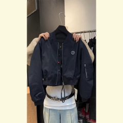春先には2025超火減齢独特の超美しい香風カジュアルな黒野球服のコート女性を着ている