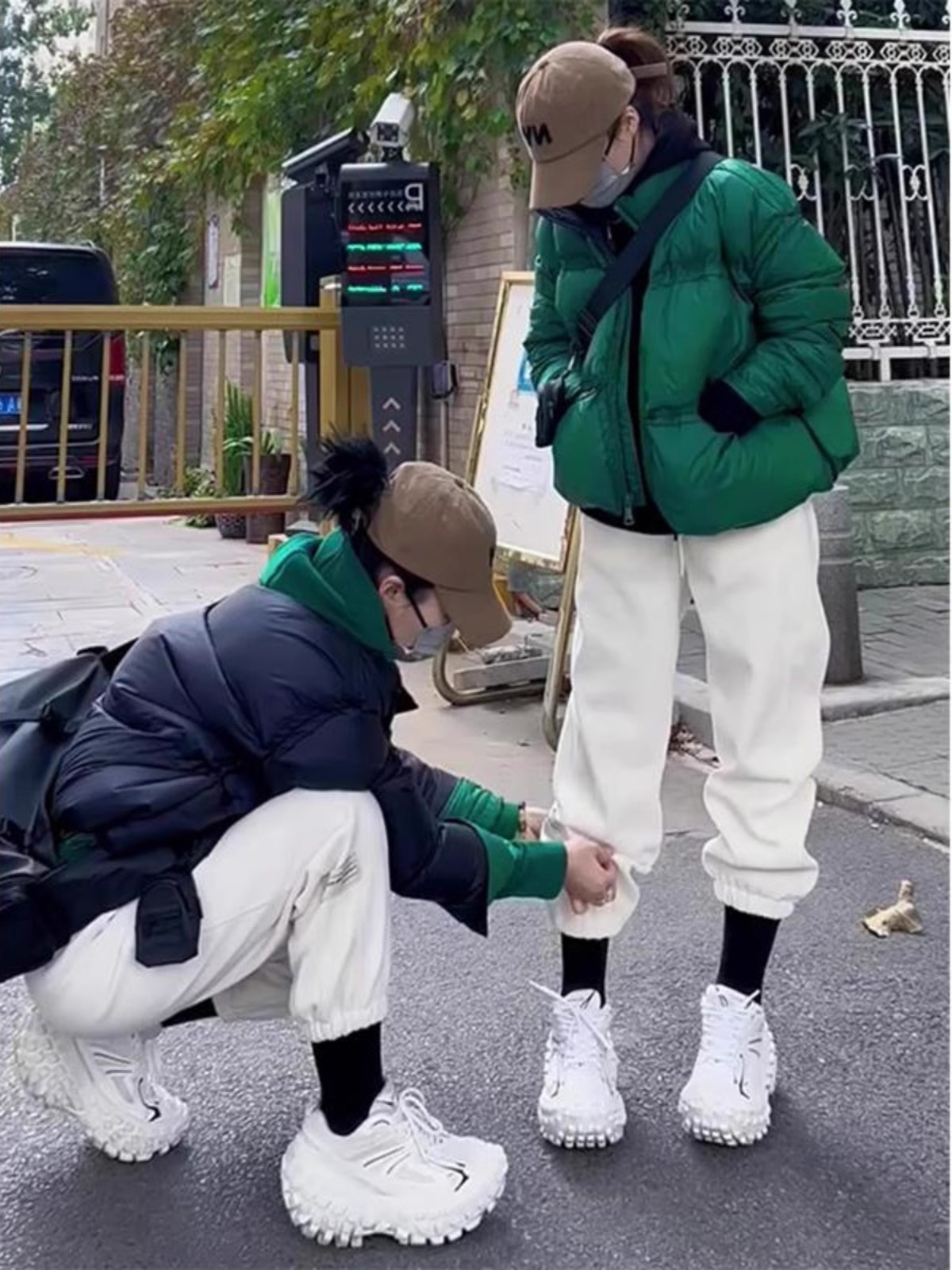 유럽 역 그린 다운 코튼 패딩 재킷 여성 딥 겨울 패션 웨스턴 스타일 두꺼운 따뜻한 짧은 빵 세트