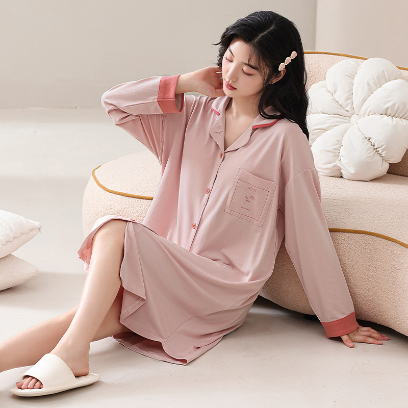 봄 가을 겨울 새로운 시원한 면화 풀 프레임 긴 소매 단색 배달을 기다리고 임산부의 잠옷을 편안한 레저 홈 밖에서 입을 수 있습니다