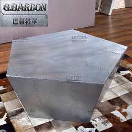 威士忌雪茄吧茶几设计师家具铝皮铆钉金属工业摇滚风五角形平几