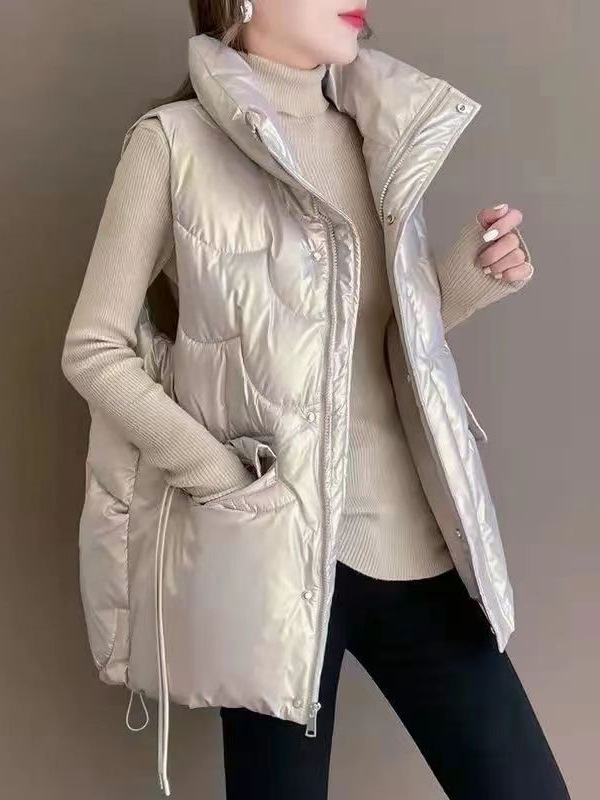 2024韓国版の無料の光沢のある羽毛の綿の甲の女性の短い項のゆったりしている立襟の馬は冬の外で肩のベストを着ます。