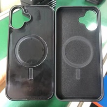 适用苹果iPhone16 PLUS大孔二合一带磁吸凹槽贴皮滴胶素材手机壳