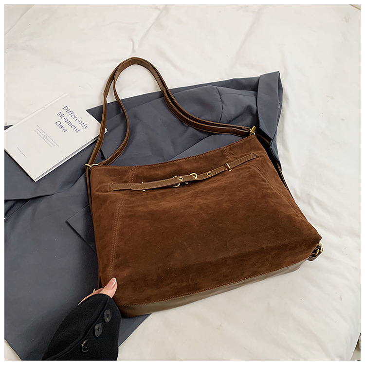 Bolsa retro de gran capacidad esmerizada para mujeres 2025 nuevo otoño invierno ocio mochila de hombro para viajar bolsas de hombro