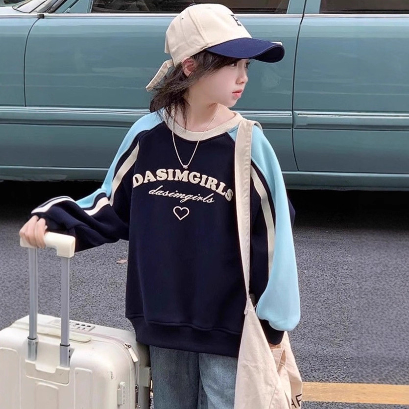 Girls' sweatshirt, spring and autumn style, 2025 new fashionable children's top, letter print, autumn clothing, base layer.