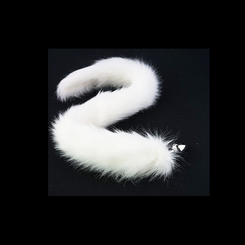 �¿������Ȥ����Ʒ�ڰ�ɫ�ӳ�����β�ͽ���������ͥ��������ֱ��