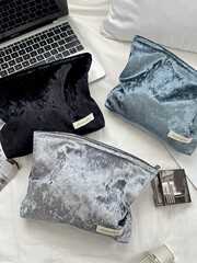 57291 丝绒面化妆包女生便携时尚收纳包化妆品大容量洗漱包手拿包