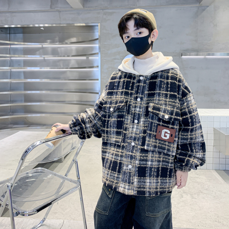 소년 코트 가을과 겨울 2024 새로운 겨울 소년 코트 큰 어린이 가을 면화 패딩면 패딩 재킷 도매