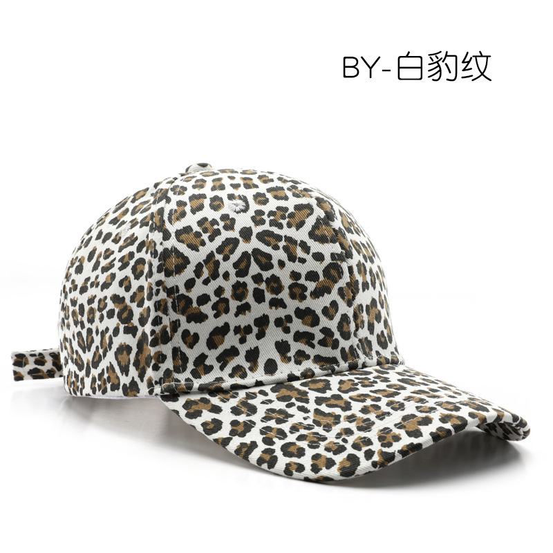 흰색 표범 무늬