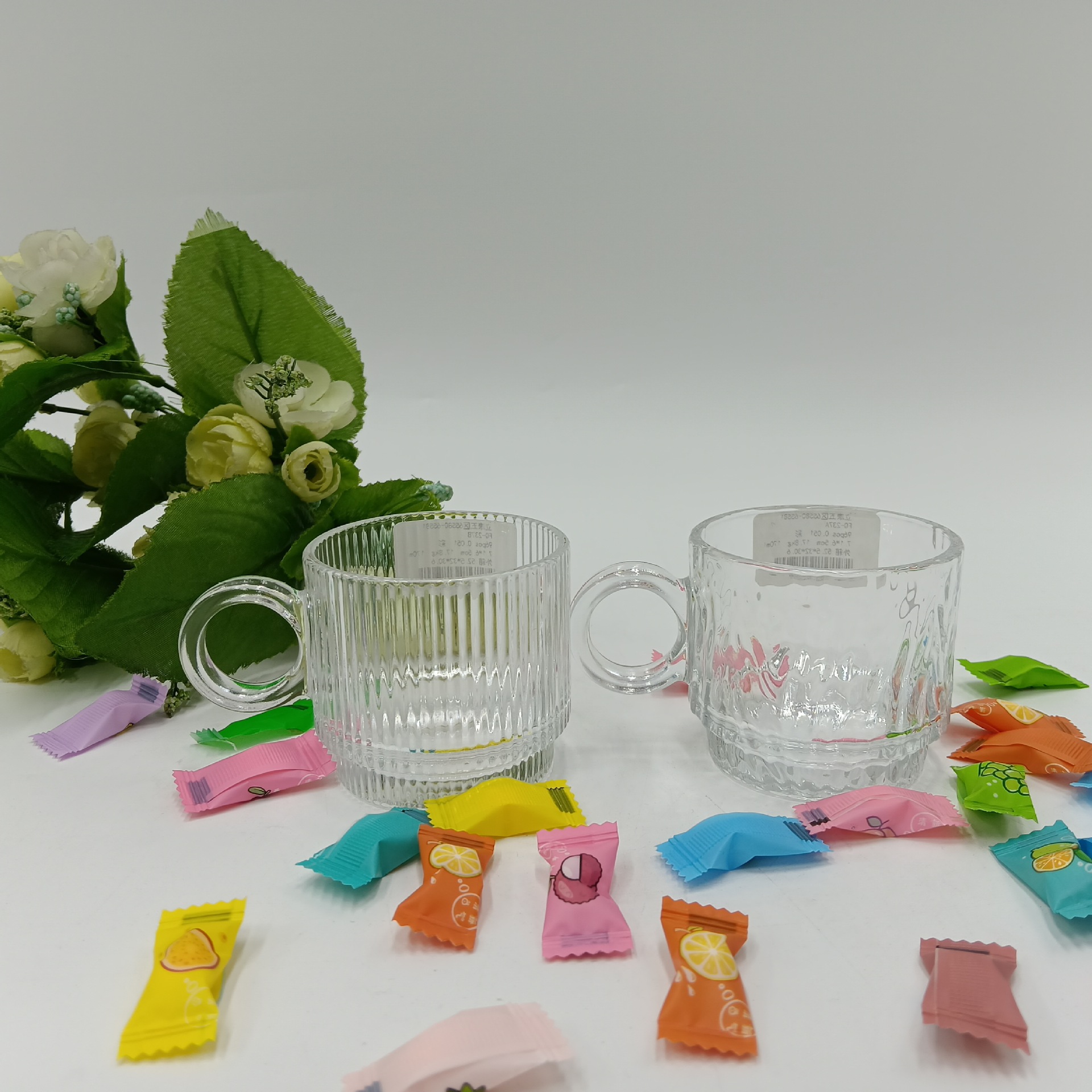 Tazas de vidrio de dibujos animados de conejo coreano de diseño original tazas de agua de orejas grandes tazas de mango de taza de desayuno de leche ins image 1