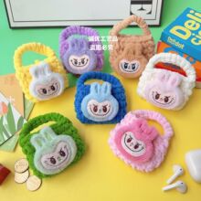 新款拉布布毛绒零钱包手工针织蓝牙耳机数据线收纳包保护套批发