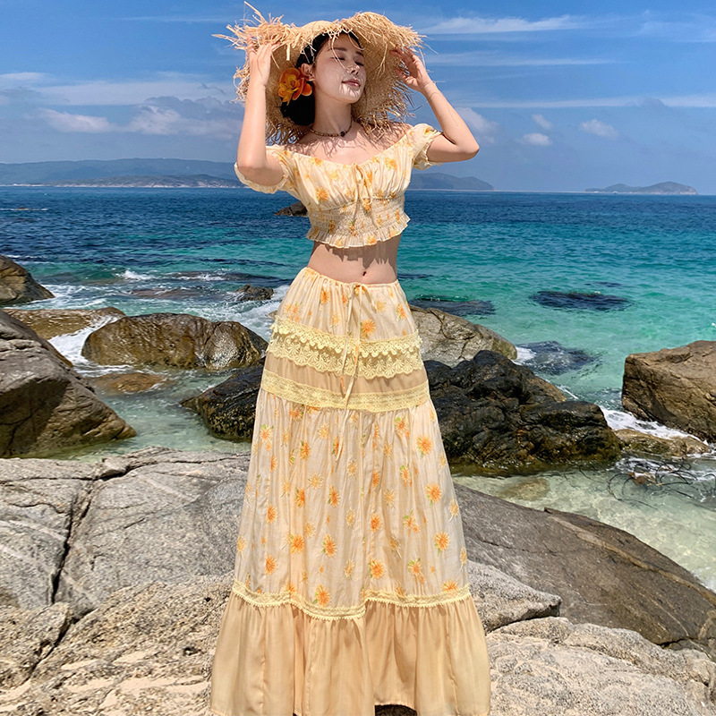 Little Daisy·Seaside Vacation Tencel Embroidered Tube Top/Heavy Drawstring Skirt