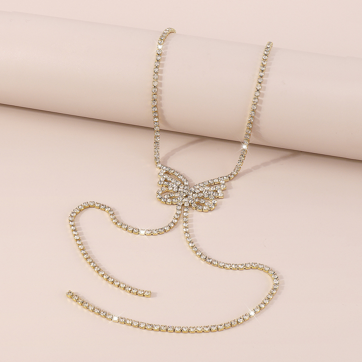 Moda Mariposa Aleación Enchapado Diamantes De Imitación Mujeres Collar Colgante display picture 3