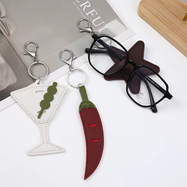 New Leather Pendant Keychain Creative Portable Glasses Storage Decorative Pendant Sunglasses Anti-Lost Gadget