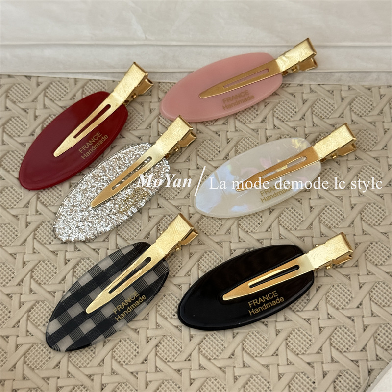 Korean-Style Sweet and Elegant Seamless Oval Plaid Letter Logo Hair Clip for Women, Fashionable Fringe Hairpin, Side Clip, Duckbill Clip