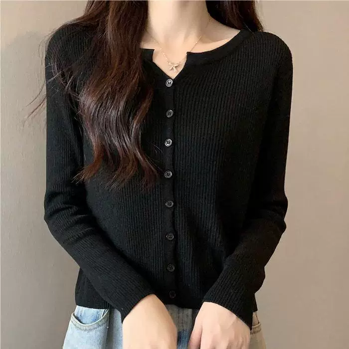 Autumn thin fitted knitted cardigan, V-neckline