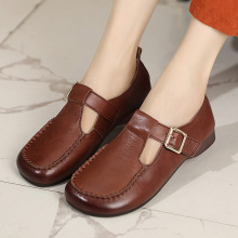 真皮博肯鞋女2024新款春秋季圆头软皮小皮鞋软底复古平底大码单鞋