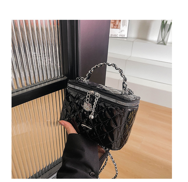 Bolsa de mano de cadena de diamante transfronteriza de alto nivel 2026 nueva bolsa de caja de viento de fragancia de estilo exterior bolso de lujo ligero
