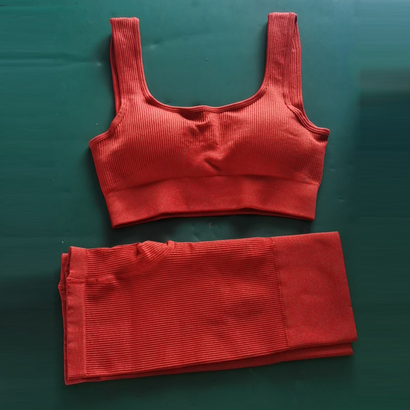 다크 레드 스퀘어 칼라