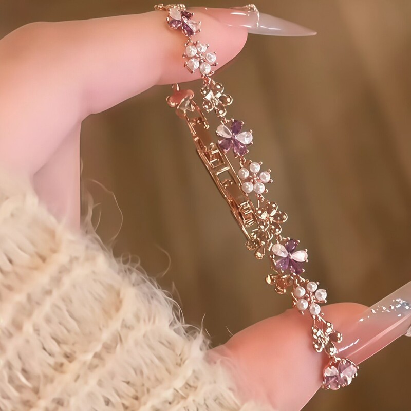 Korean-Style Sweet Sparkling Diamond Flower Clasp Pearl Bracelet, Light Luxury, Elegant and High-End Feel, Fashionable and Versatile Hand Accessory for Women