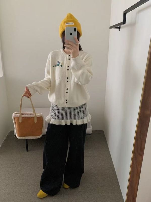 花朵刺绣圆领针织开衫韩系设计感口袋显瘦女装秋外穿内搭毛衣外套|undefined