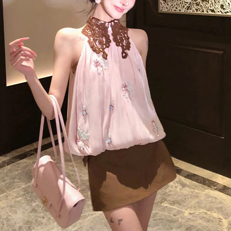 New Chinese-Style Daily Sweet-Cool Style "Glazed Flower Vine" Halter Neck Sleeveless Tank Top with Square Buckle Belt and Shorts Set New Chinese-Style Daily Sweet-Cool Style "Glazed Flower Vine" Halter Neck Sleeveless Tank Top with Square Buckle Belt and Shorts Set