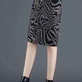 豹纹包臀裙中长款毛呢半身裙秋冬女高腰裙子显一步裙冬天配毛衣