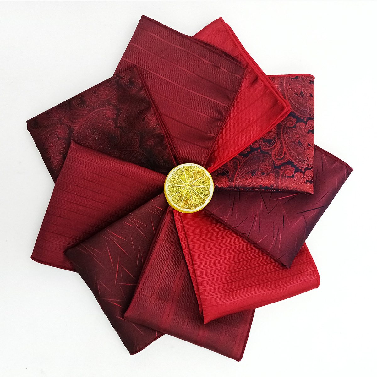 Pañuelo de rayas de los hombres de moda británica pequeña toalla cuadrada Fábrica al por mayor traje de bolsillo Toalla de poliéster hilado teñido jacquard