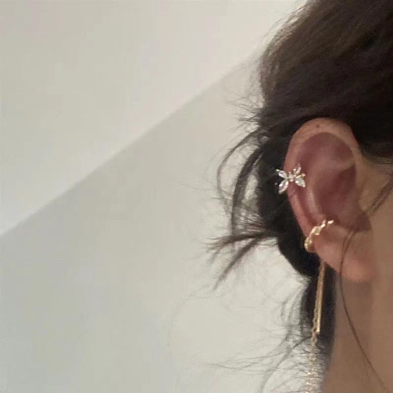 Retro mariposa ins súper hada oreja clip de hueso sin mujer perforada pendientes de temperamento de estilo frío de alto grado pendientes clip de oreja hembra