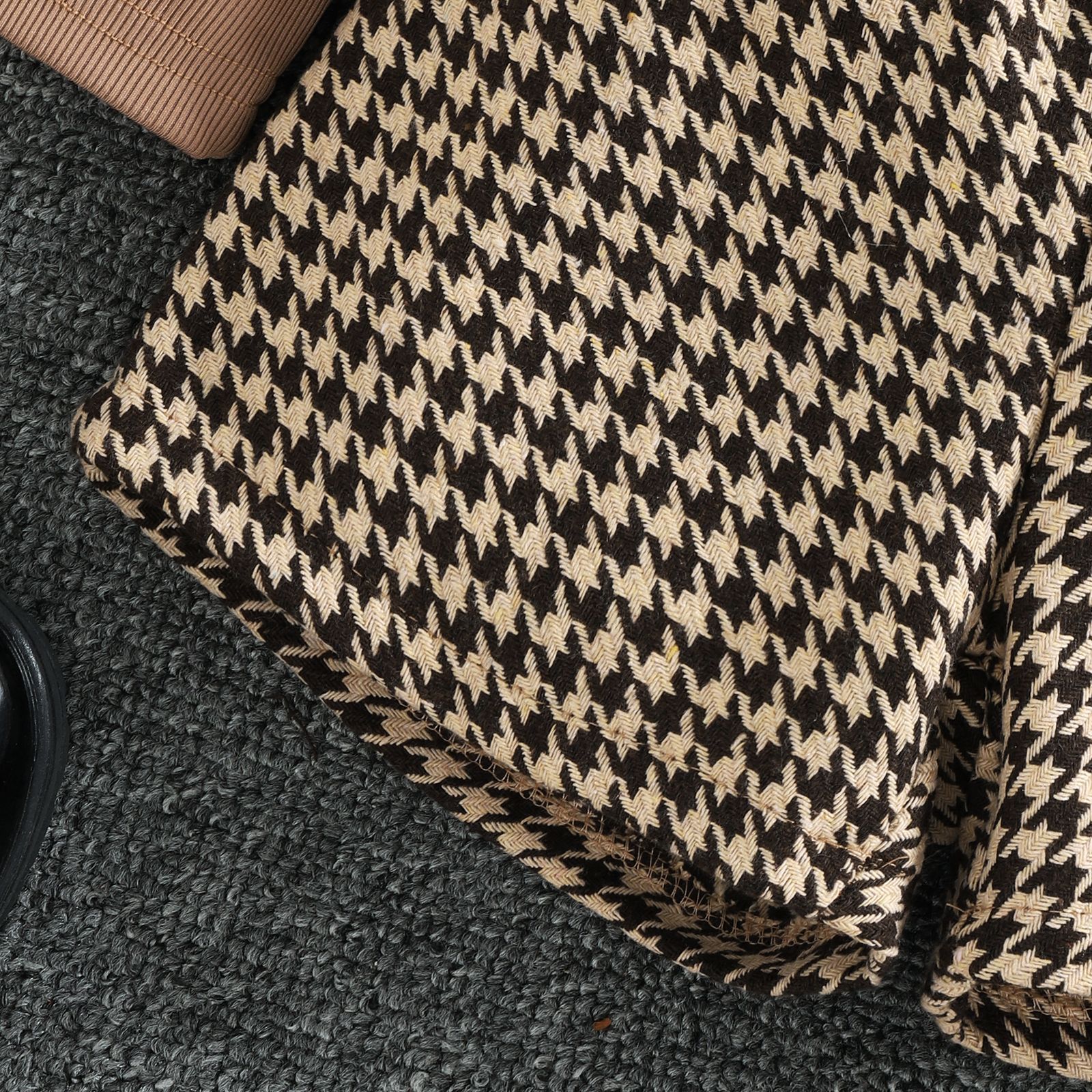 Treasure salary children's clothing autumn high collar ruffle design long sleeved bird pattern shorts with belt set_voghion.com