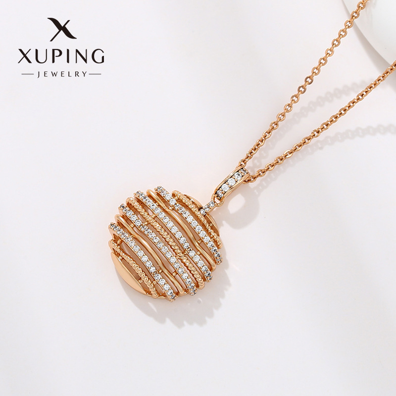 Joyería de Xuking europeo y americano simple malla personalidad colgante moda femenina temperamento nicho luz lujo colgante joyería al por mayor femenina