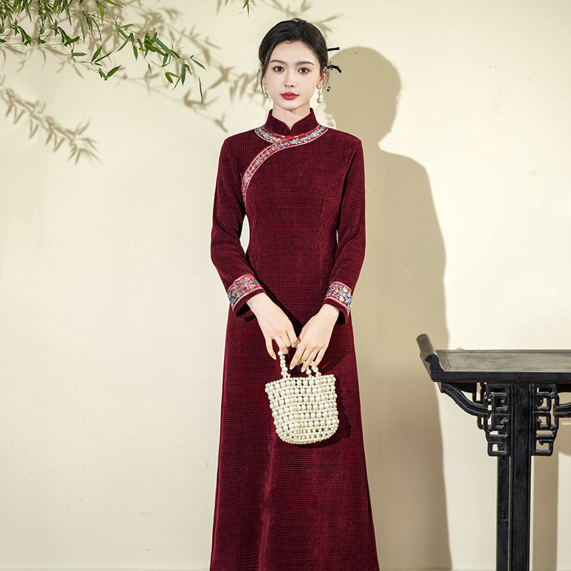 顯瘦奧黛改良旗袍2025新款年輕款女復古長袖日常媽媽裝連衣裙秋冬